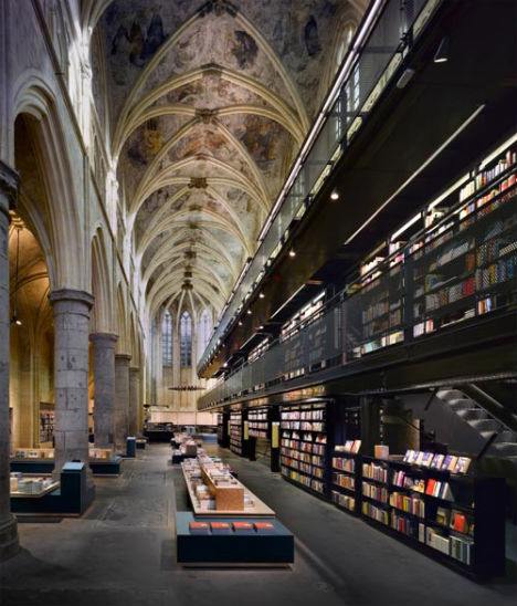 converted-bookstores-church-netherlands-1